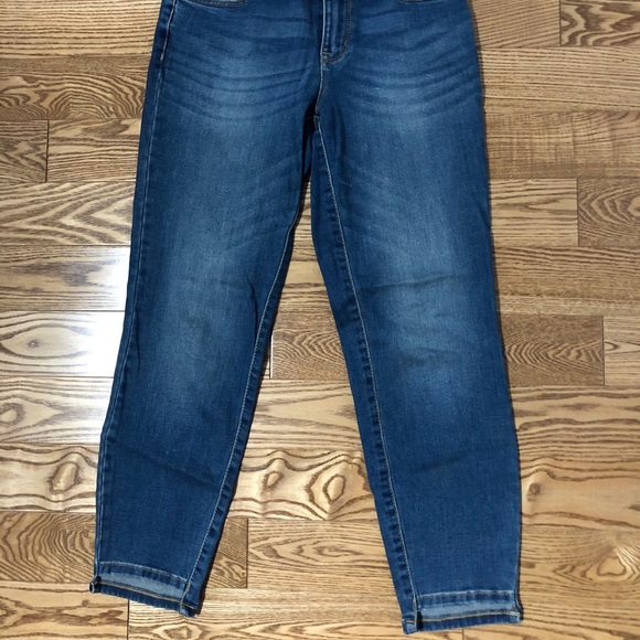 Reitmans jeans - Picture 2 of 3